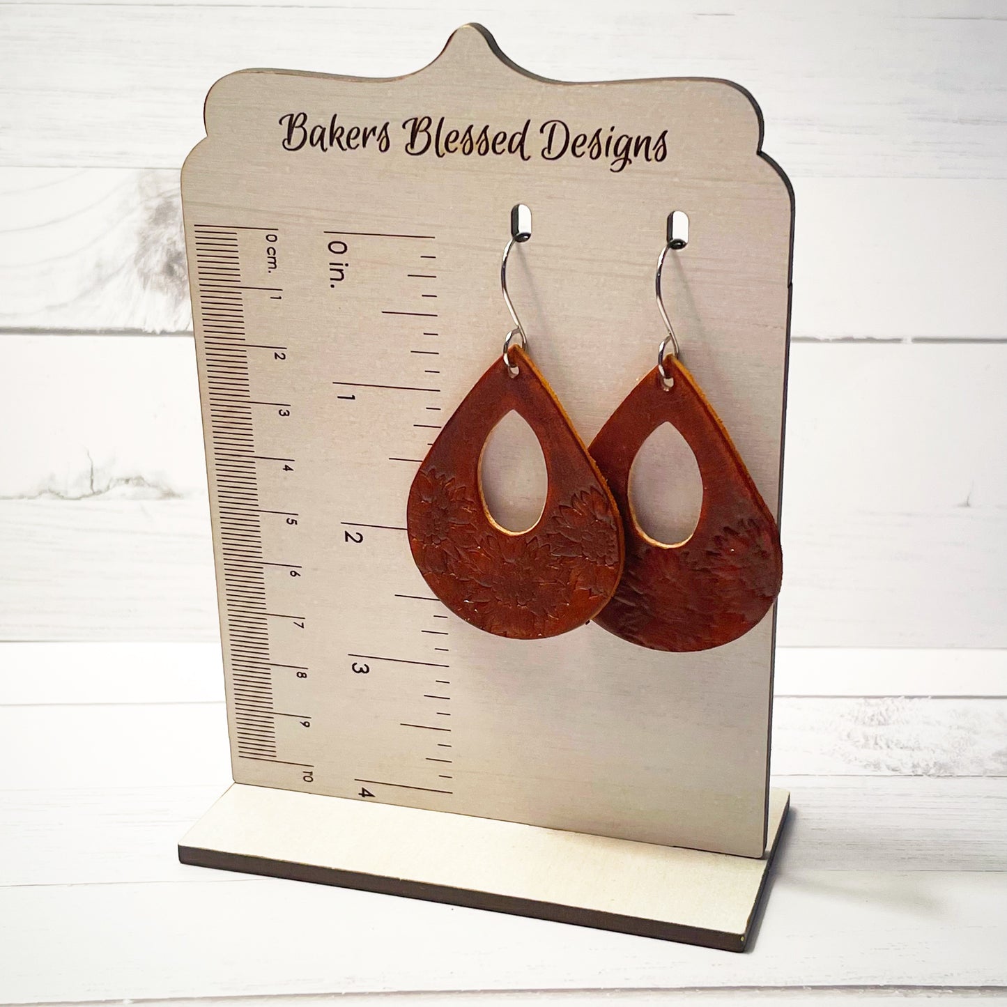 Sunflower Open Teardrop Genuine Leather Earrings