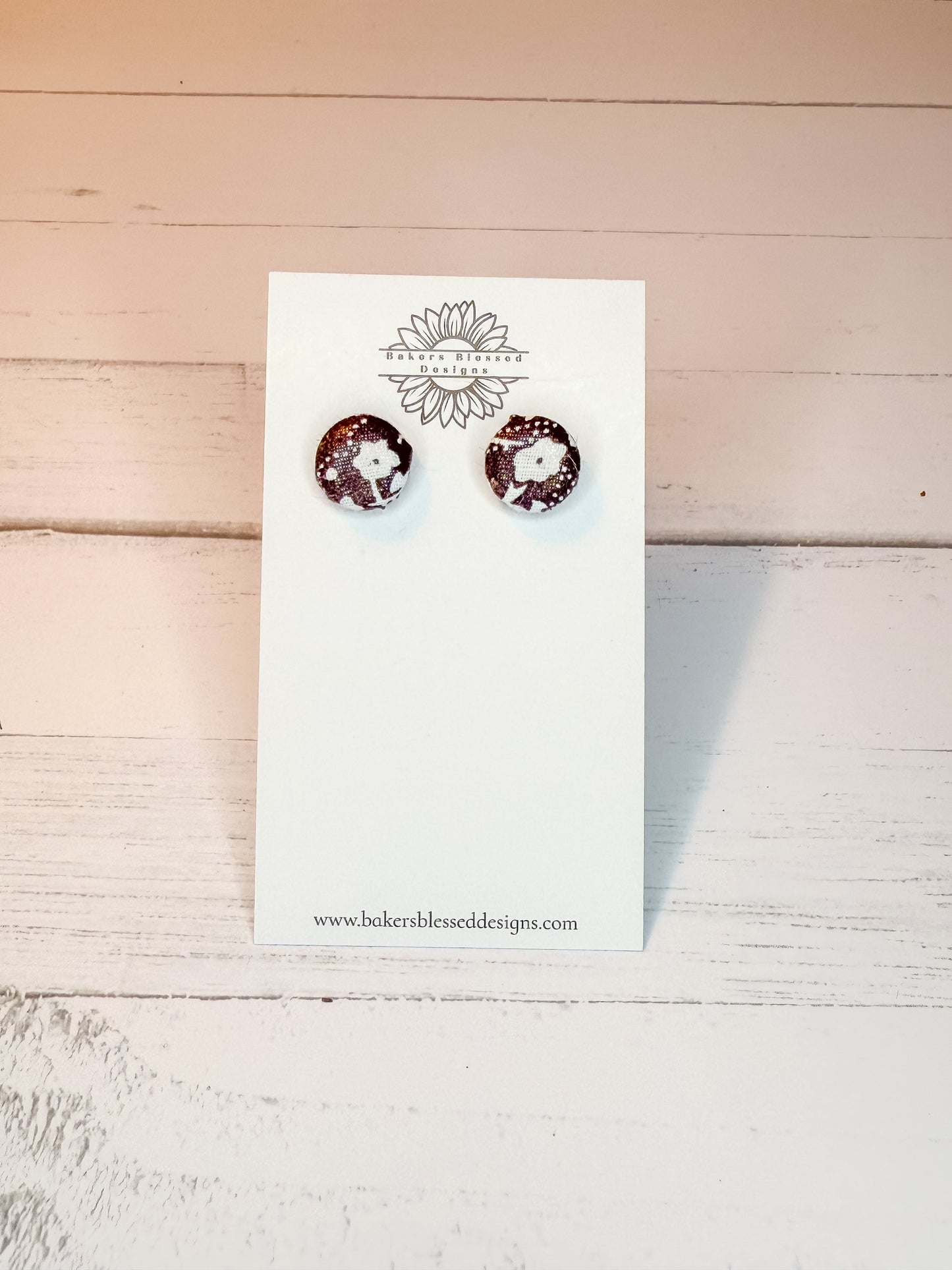 White Floral Fabric Stud Earrings – Black Background Everyday Jewelry